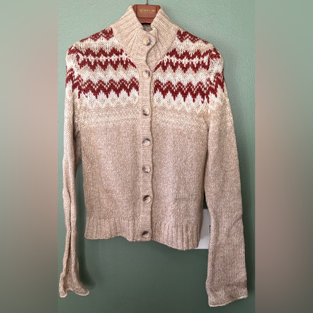 Decree  turtleneck button front red chevron prints casual work cardigan